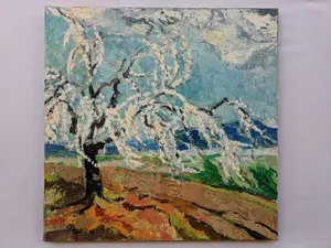 Cerisier en fleurs solitaire